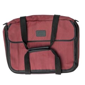 Pyrex Portables Insulated Hot/Cold Casserole Carrier Case Burgundy Black 16X13X3